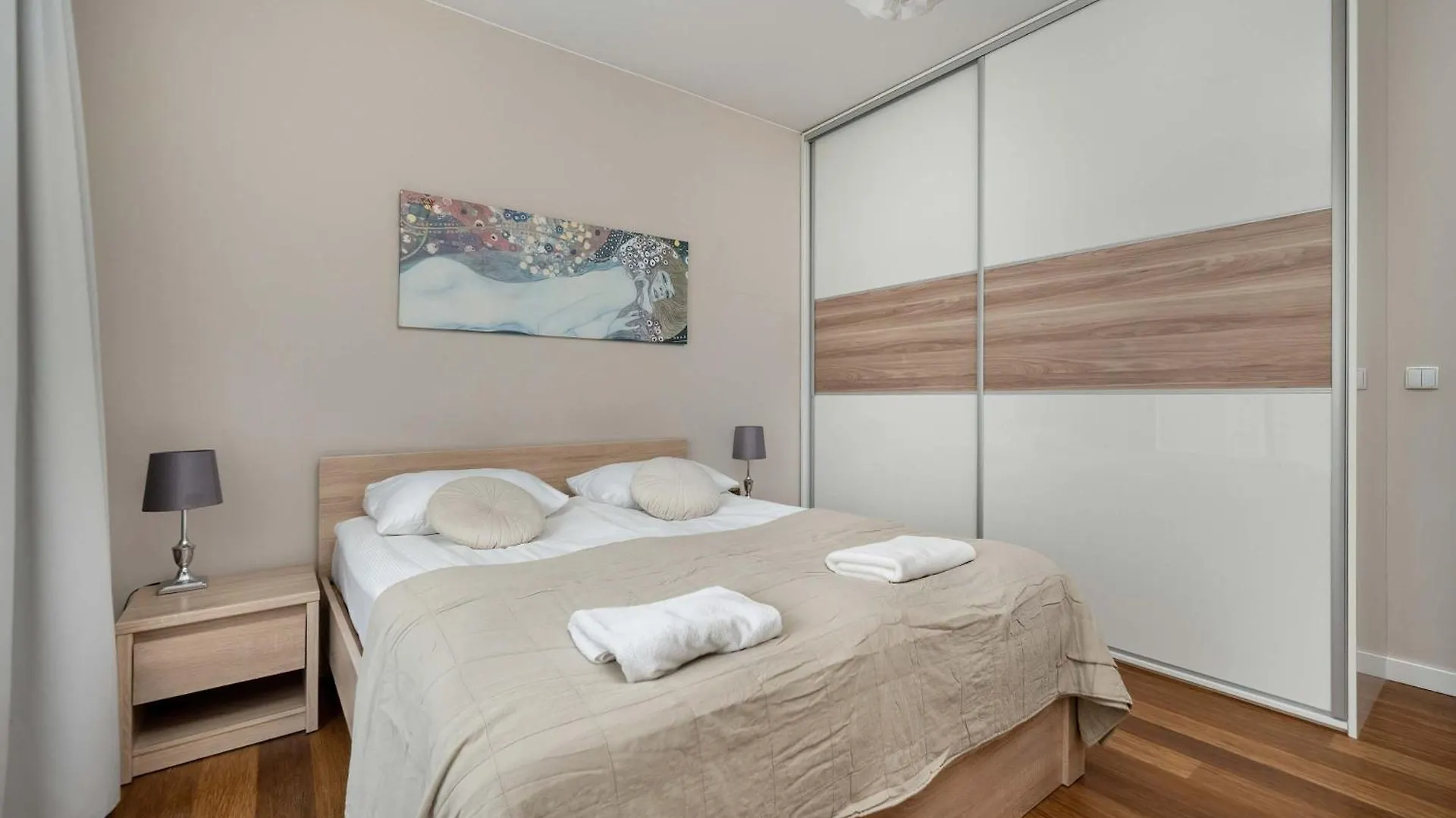 Elegant Apartment Slezna In Wroclaw With Parking By Noclegi Renters