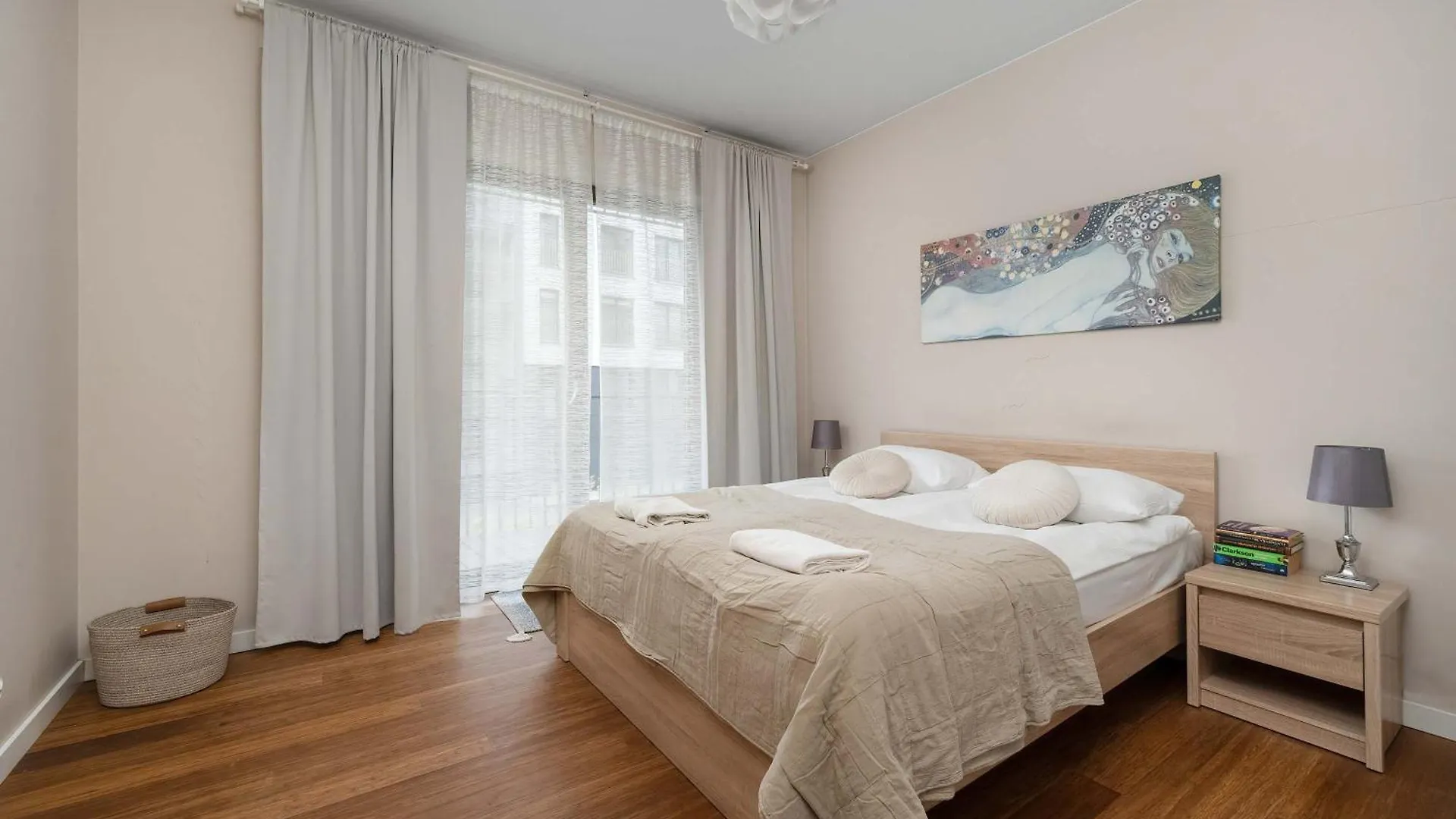 Elegant Apartment Slezna In Wroclaw With Parking By Noclegi Renters