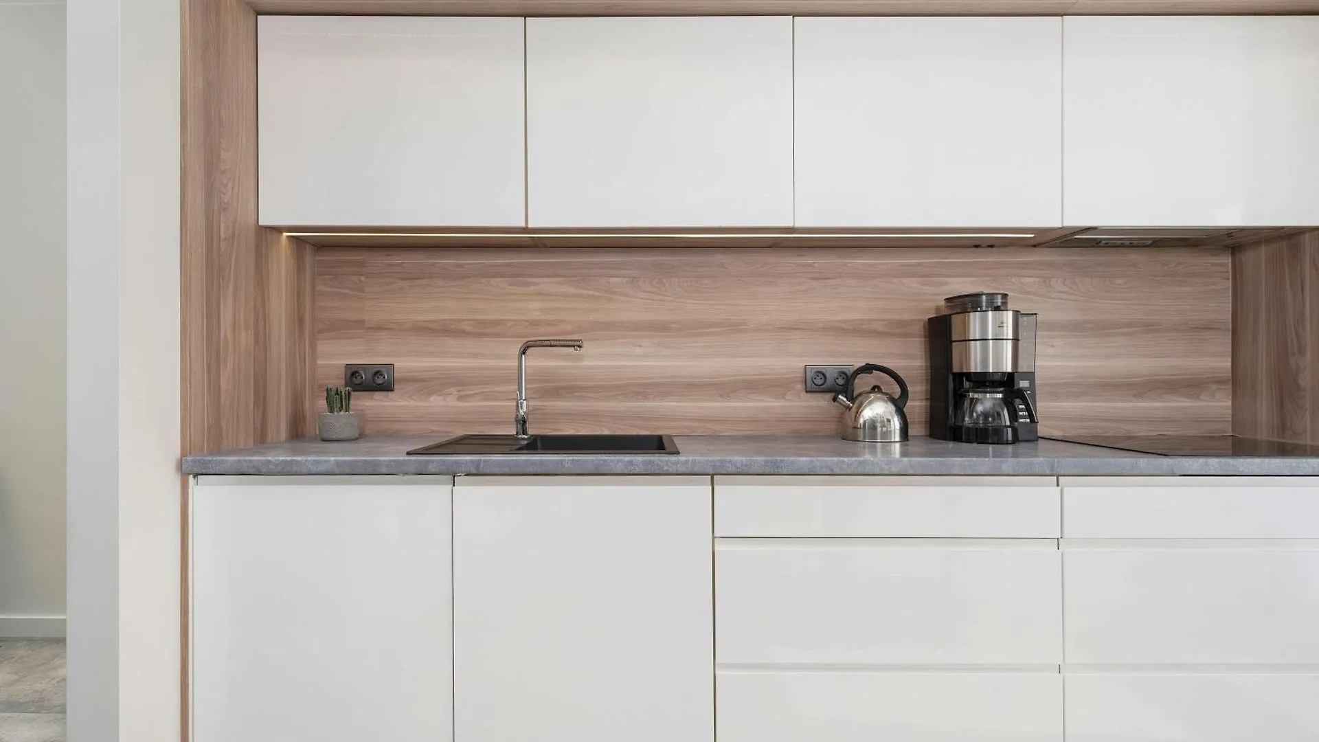 Elegant Apartment Slezna In Wroclaw With Parking By Noclegi Renters